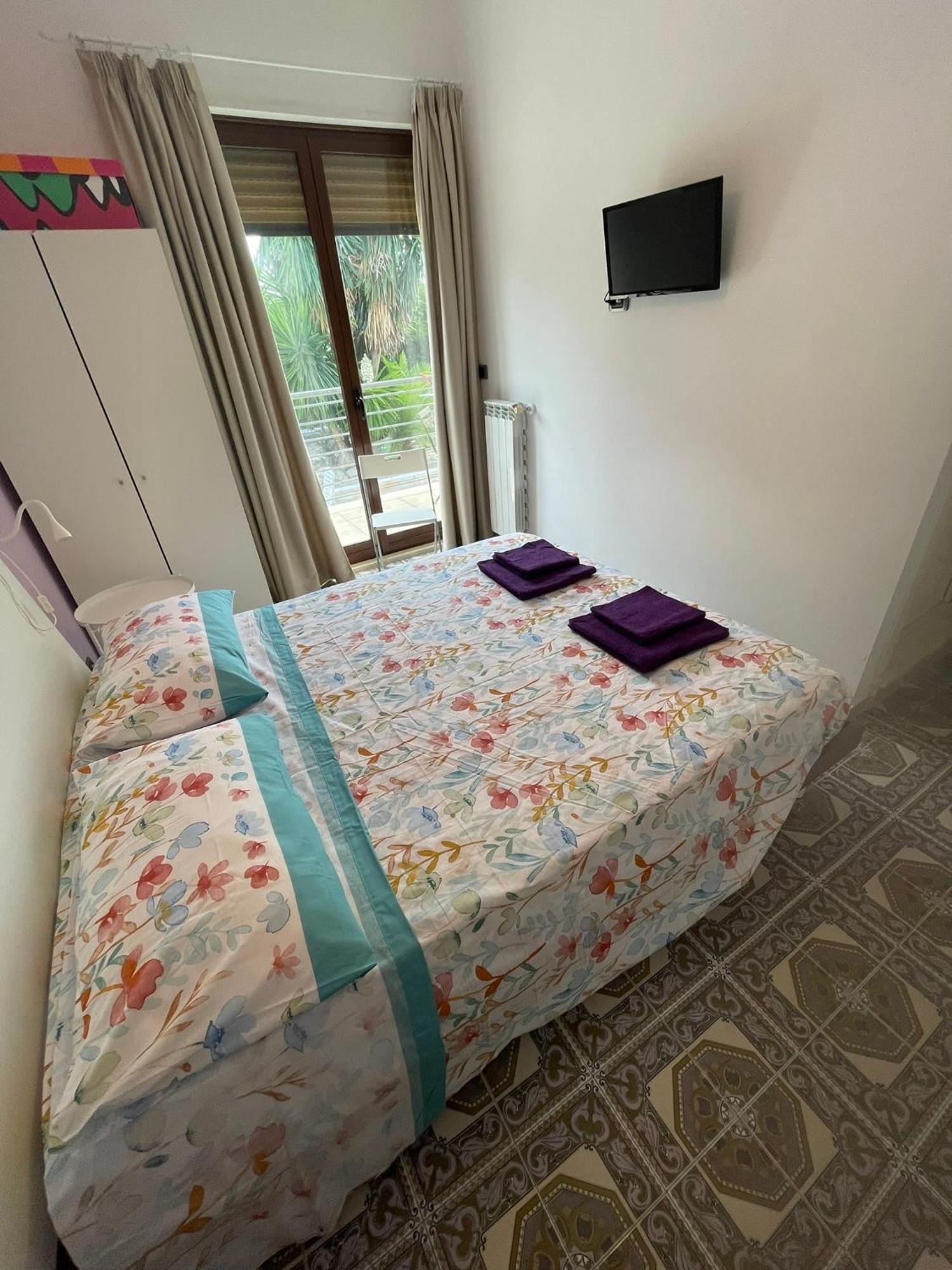 Bed and Breakfast Trentatre Quarantatre Mola di Bari Exterior foto